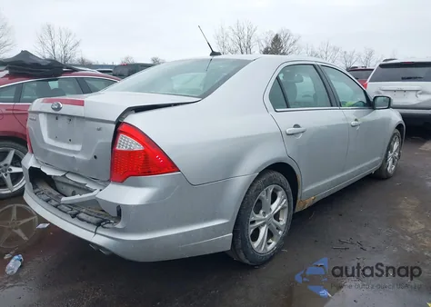 2012 Ford Fusion Se z USA, uszkodzony, nr VIN 3FAHP0HA8CR319653